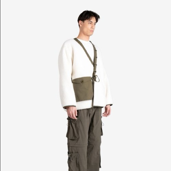 Sundae School Jeogori Messenger Bag Fleece Cardigan
M Brand New Ivory - Picture 8 of 10